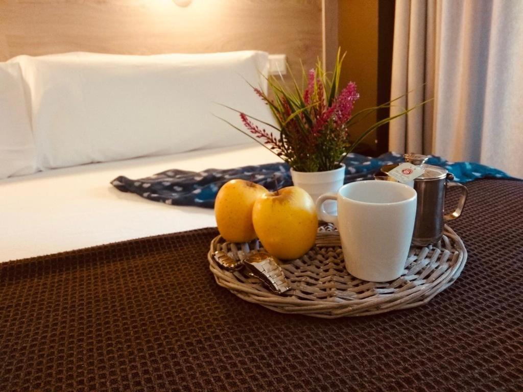 Hotel Delicias (Adults Only) Zaragoza Dış mekan fotoğraf
