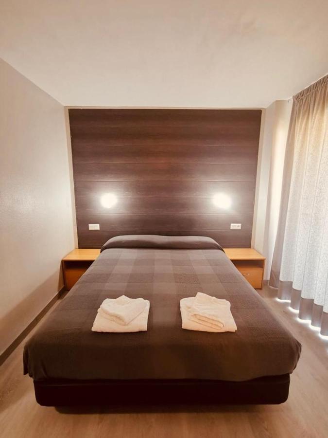 Hotel Delicias (Adults Only) Zaragoza Dış mekan fotoğraf