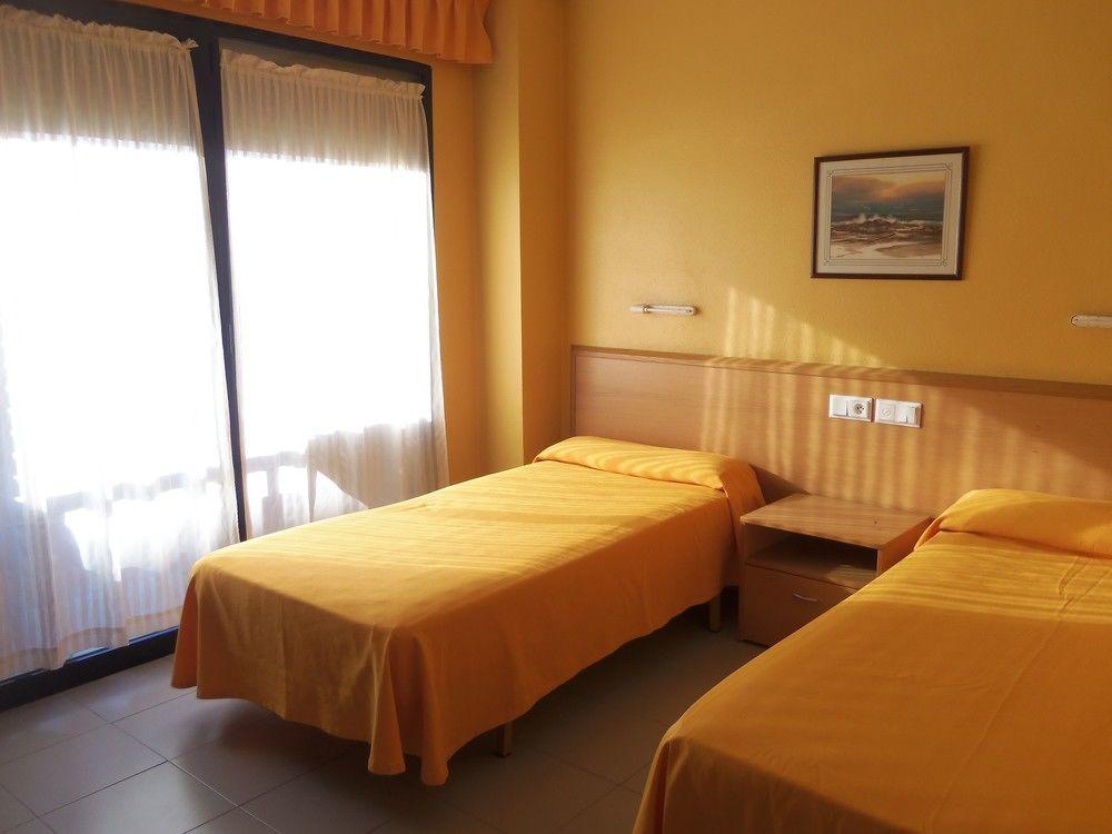 Hotel Delicias (Adults Only) Zaragoza Dış mekan fotoğraf