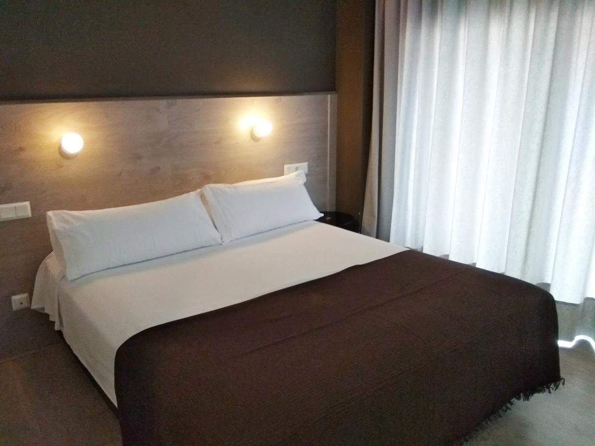 Hotel Delicias (Adults Only) Zaragoza Dış mekan fotoğraf