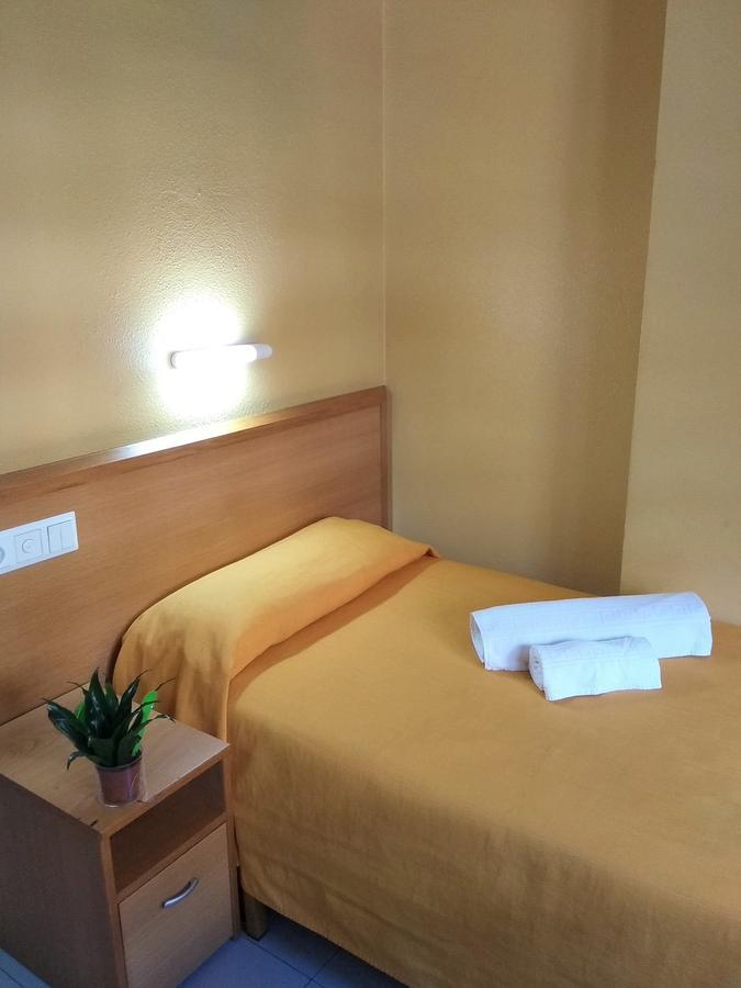 Hotel Delicias (Adults Only) Zaragoza Dış mekan fotoğraf
