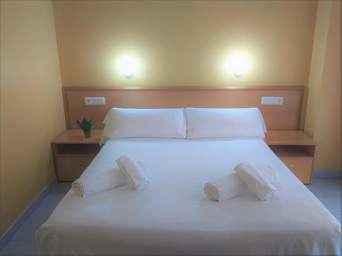 Hotel Delicias (Adults Only) Zaragoza Dış mekan fotoğraf