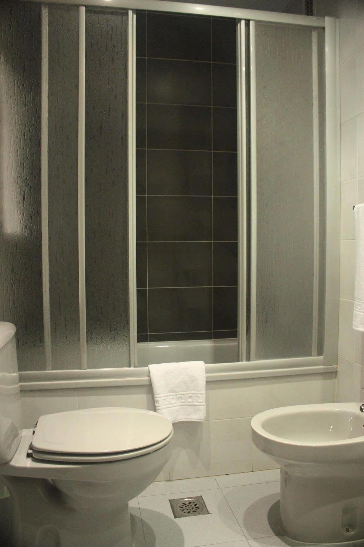 Hotel Delicias (Adults Only) Zaragoza Dış mekan fotoğraf