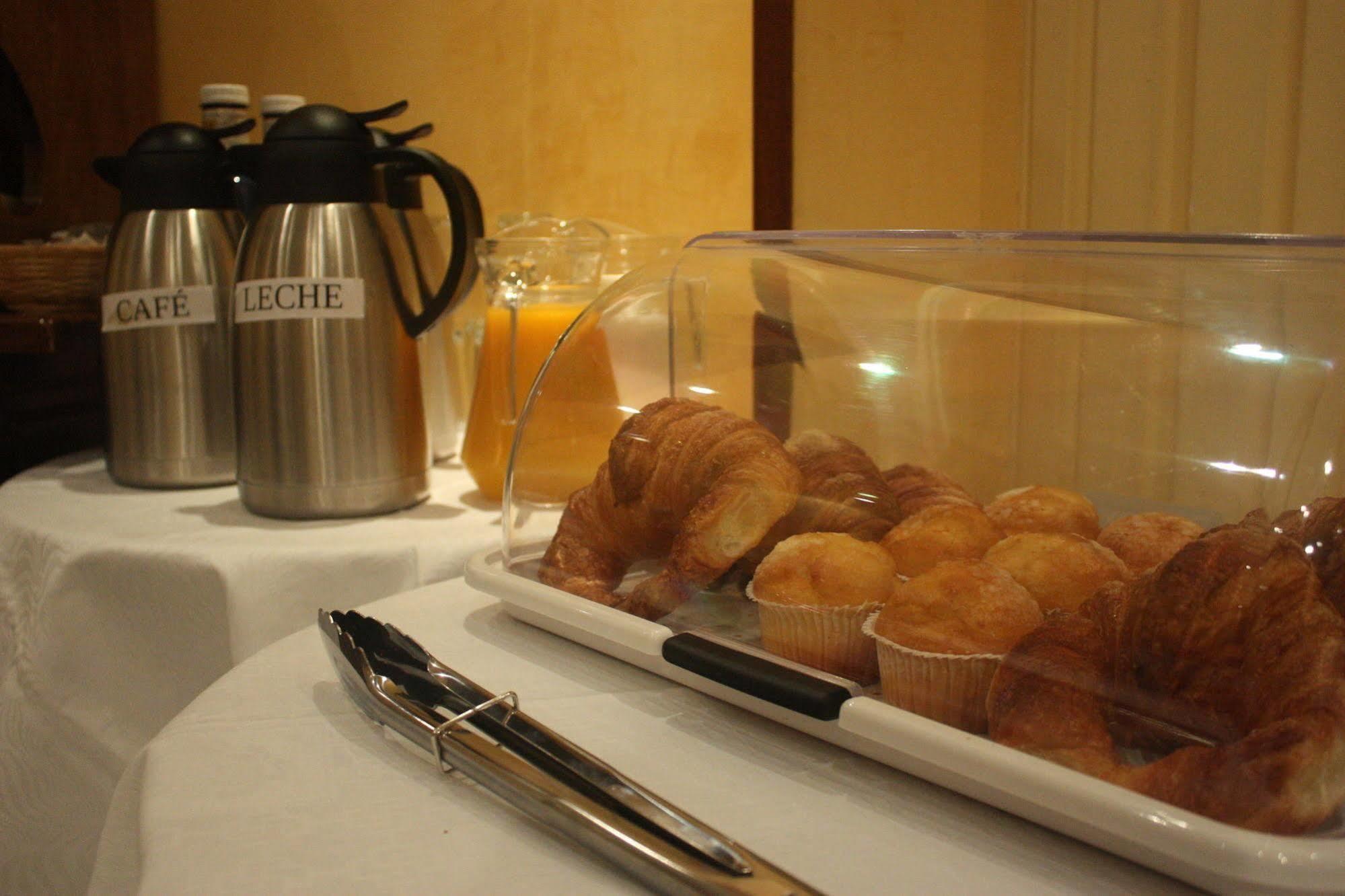 Hotel Delicias (Adults Only) Zaragoza Dış mekan fotoğraf
