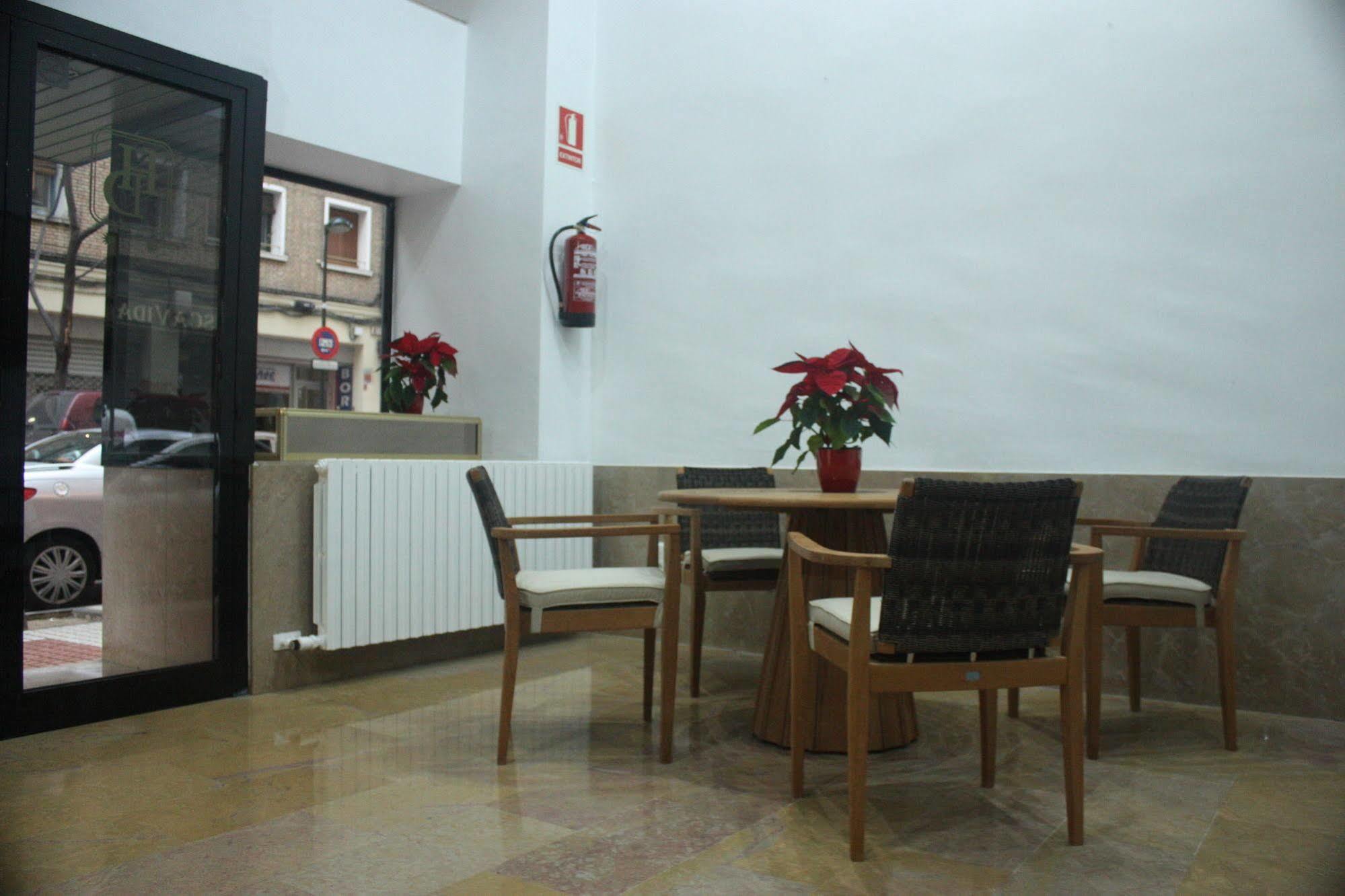 Hotel Delicias (Adults Only) Zaragoza Dış mekan fotoğraf